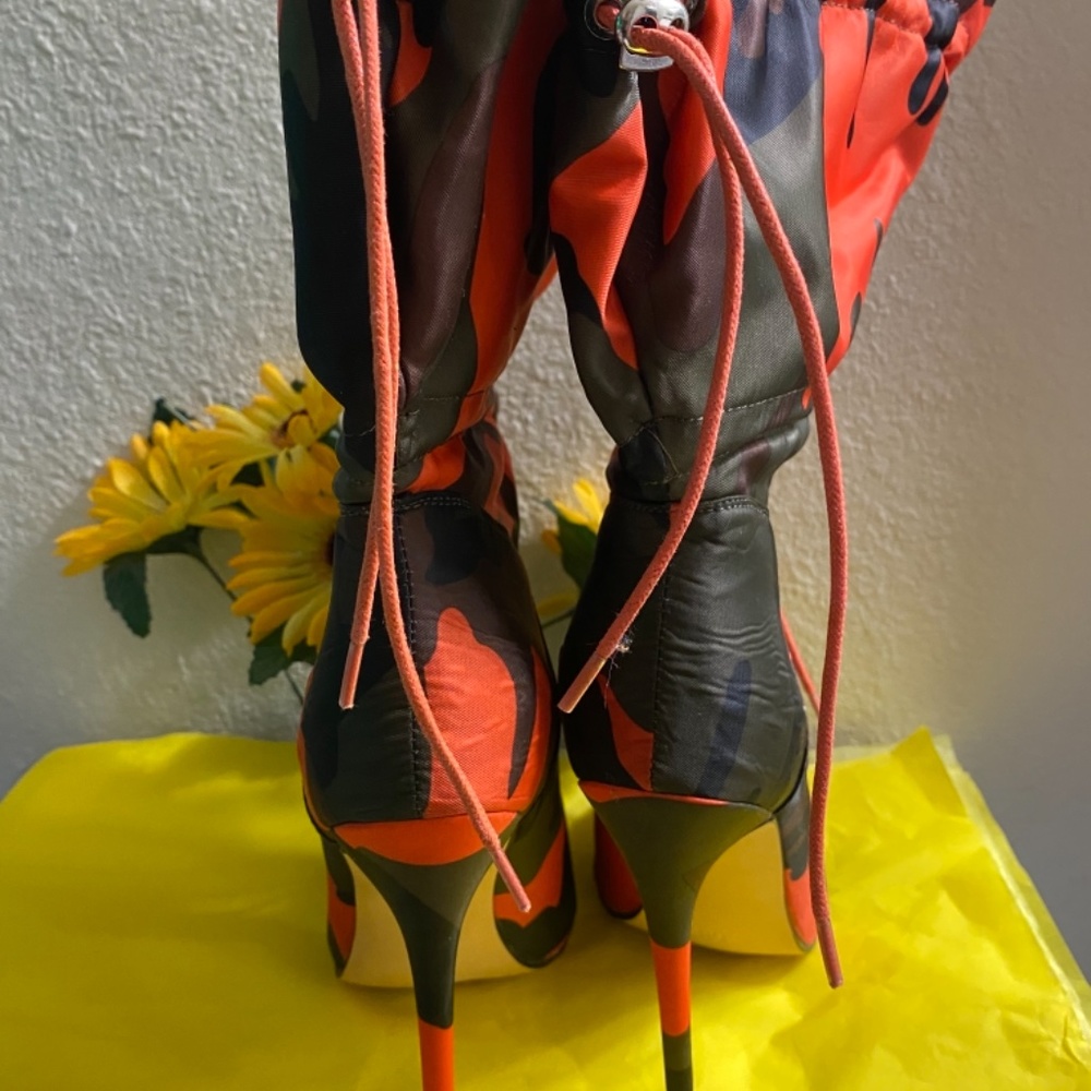 Akira Booties - Picture 4 of 15